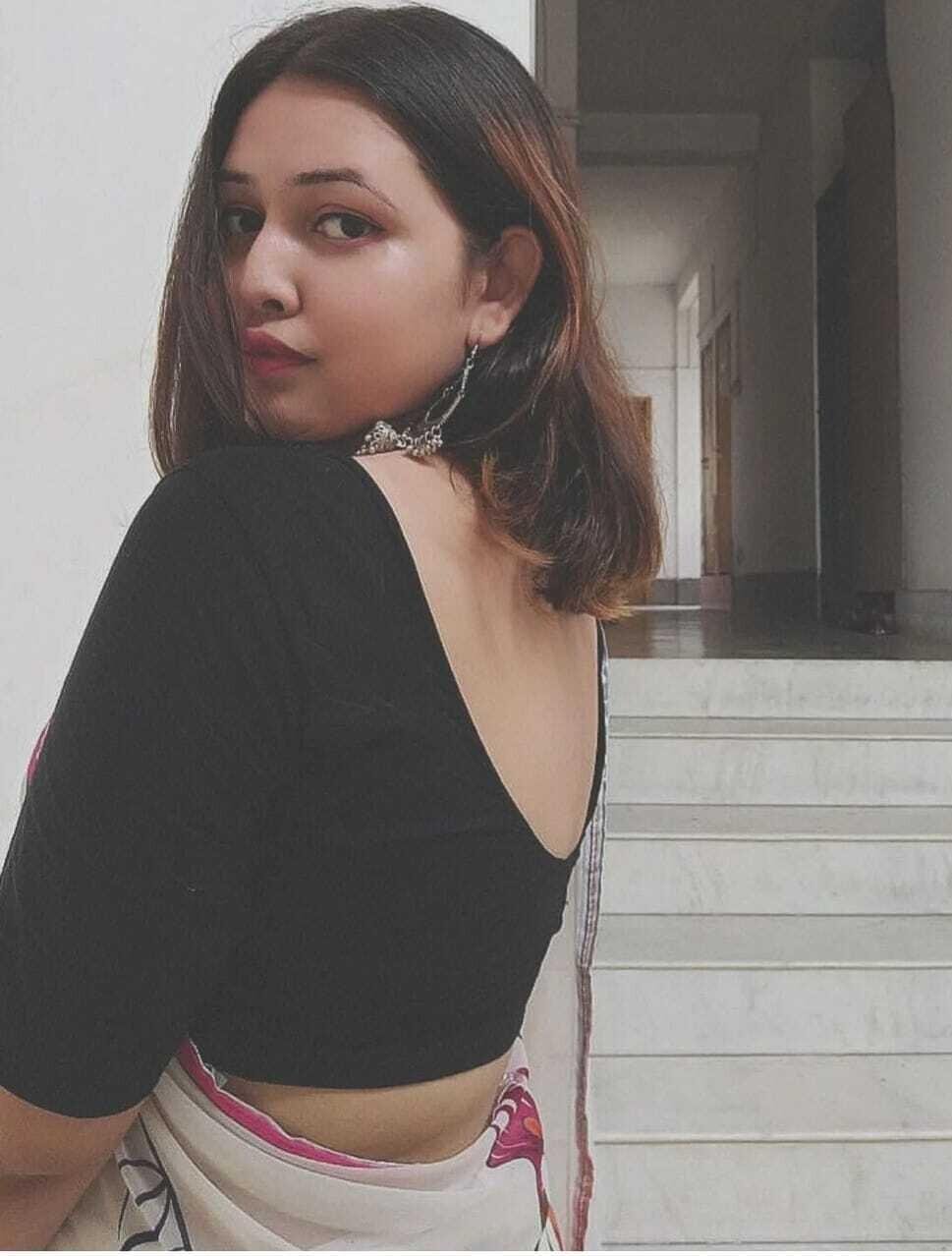 best Manikonda call girl